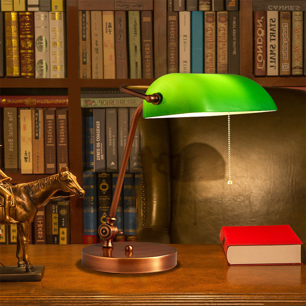 European Style Old Shanghai Green Glass Desk Lamp Retro Nostalgic Bank Desk Lamp for Home Decor