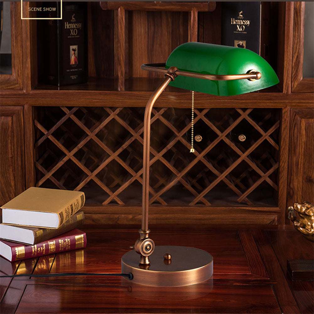 European Style Old Shanghai Green Glass Desk Lamp Retro Nostalgic Bank Desk Lamp for Home Decor